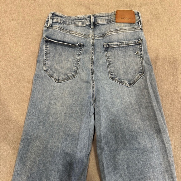 Hidden Straight Leg Jeans - Picture 3 of 3